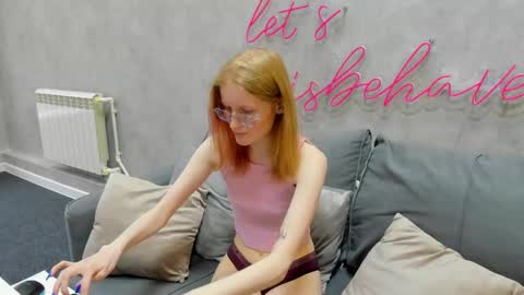 Elizabeth online show from 4, 3, 2025