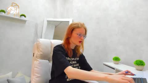 Elizabeth online show from 10, 3, 2025