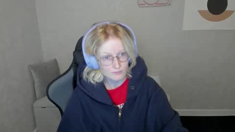 Elizabeth online show from 12, 9, 2025