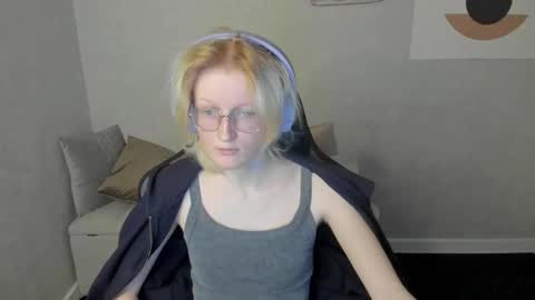 Elizabeth online show from 14, 9, 2025