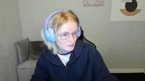 Elizabeth online show from 22, 9, 2025