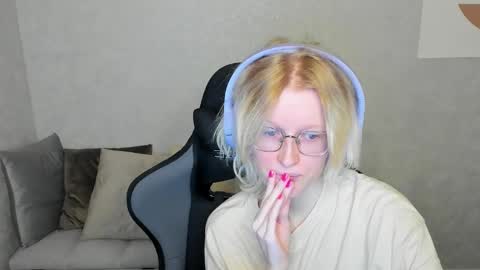 Elizabeth online show from 27, 9, 2025