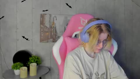 Snapshot of elizabeth_harpper chatting on 5, 11, 2025 Elizabeth online show from 5, 11, 2025