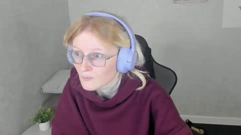 Snapshot of elizabeth_harpper chatting on 14, 11, 2025 Elizabeth online show from 14, 11, 2025