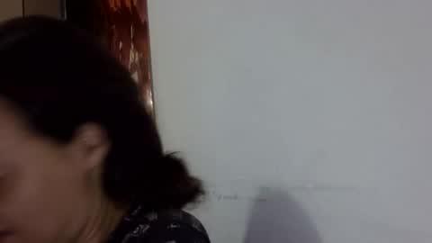 Elizabeth Martinez  online show from 5, 1, 2026