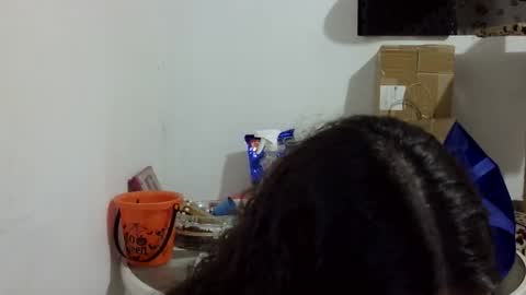 Elizabeth Martinez  online show from 16, 4, 2026