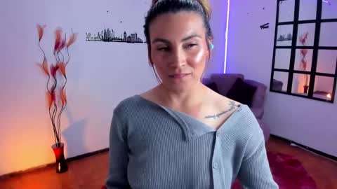 Elizabeth online show from 22, 10, 2025