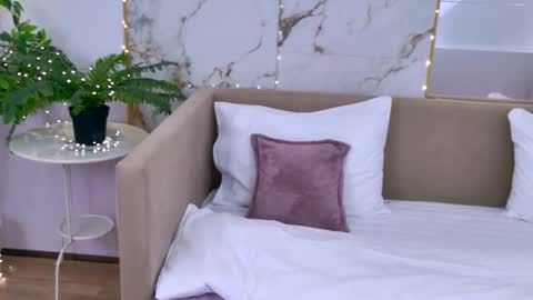 Elizabeth online show from 13, 1, 2026