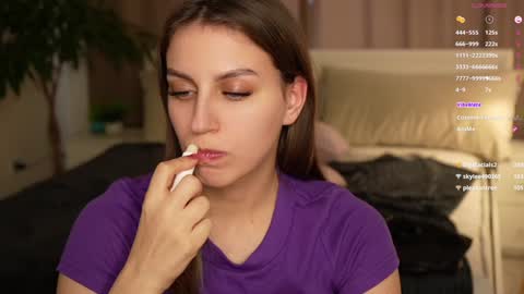 Snapshot of elizabethchaser chatting on 21, 12, 2024 Liza online show from 21, 12, 2024