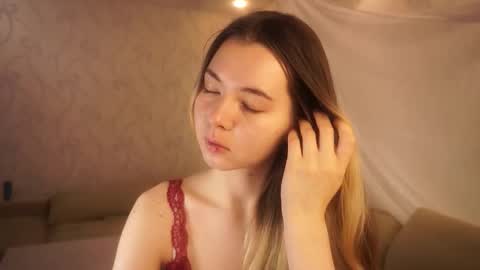 Snapshot of elizabethennals chatting on 21, 10, 2025 Elizabeth online show from 21, 10, 2025