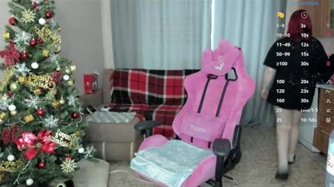 Snapshot of elizabethflowerr chatting on 12, 12, 2024 Eli online show from 12, 12, 2024