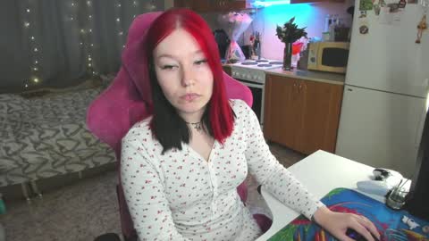 Snapshot of elizabethflowerr chatting on 5, 2, 2025 Eli online show from 5, 2, 2025