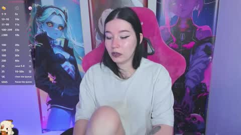 Snapshot of elizabethflowerr chatting on 12, 9, 2025 Eli online show from 12, 9, 2025