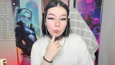 Snapshot of elizabethflowerr chatting on 10, 11, 2025 Eli online show from 10, 11, 2025