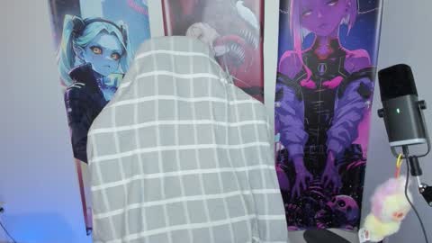 Snapshot of elizabethflowerr chatting on 2, 12, 2025 Eli online show from 2, 12, 2025