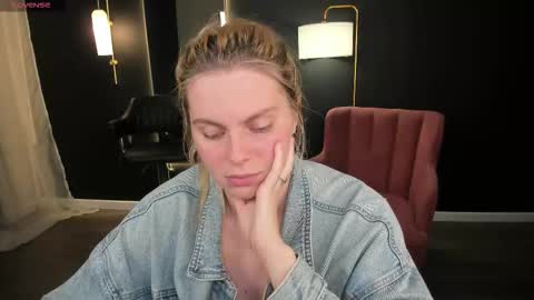elizabethmad online show from 17, 9, 2025