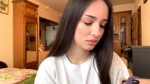 Mia online show from 24, 11, 2025