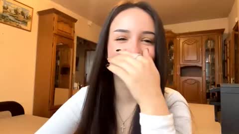 Mia online show from 28, 11, 2025