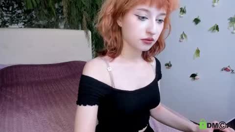 Snapshot of elizanik chatting on 13, 12, 2025 Eliza online show from 13, 12, 2025