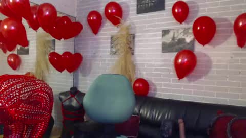   online show from 19, 2, 2025