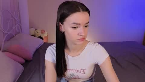 Snapshot of elizzza_ chatting on 16, 9, 2025 elizzza_ online show from 16, 9, 2025
