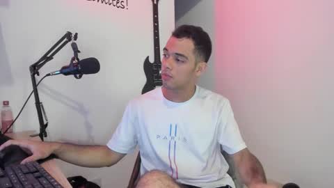 Snapshot of elkin_clark chatting on 19, 2, 2026 Elkin Clark online show from 19, 2, 2026