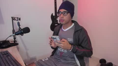 Snapshot of elkin_clark chatting on 24, 2, 2026 Elkin Clark online show from 24, 2, 2026