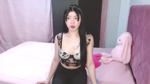 Snapshot of ella_2sweet chatting on 13, 2, 2025 Ella online show from 13, 2, 2025