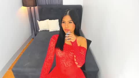 Ella online show from 10, 12, 2024