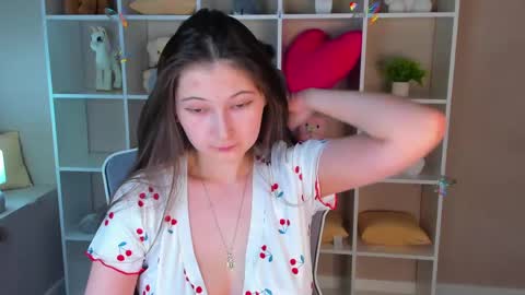 Ella online show from 21, 4, 2026