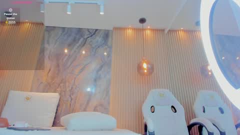 ella harper online show from 21, 1, 2025