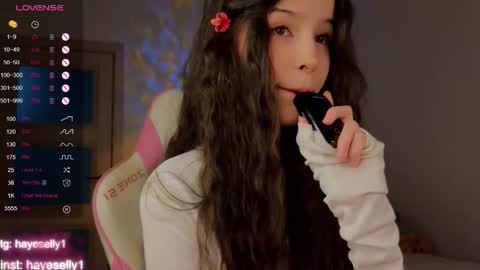 Snapshot of ella_hayes chatting on 19, 10, 2025 Ella NEXT STREAM 1TH DECEMBER 1200 - 0800 AM AT MOSCOW TIME online show from 19, 10, 2025