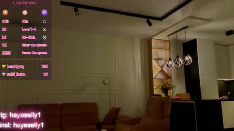 Snapshot of ella_hayes chatting on 18, 1, 2026 Ella NEXT STREAM 1TH DECEMBER 1200 - 0800 AM AT MOSCOW TIME online show from 18, 1, 2026