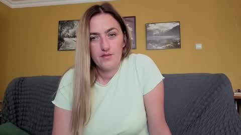 Snapshot of ella_max_live chatting on 16, 9, 2025 Ella  Max online show from 16, 9, 2025