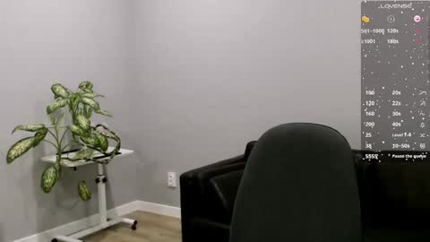 Ella online show from 5, 12, 2025