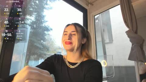 Snapshot of ella_vee chatting on 30, 11, 2025 ella_vee online show from 30, 11, 2025