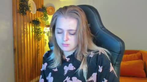 EllaBells online show from 2, 5, 2026