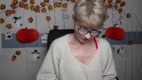 EllaBonito online show from 30, 10, 2025