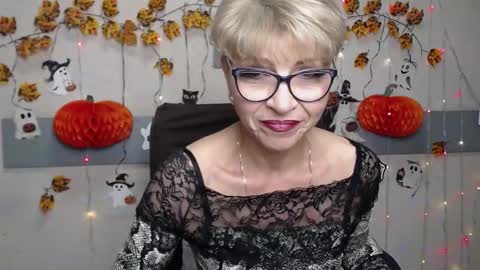 EllaBonito online show from 9, 11, 2025