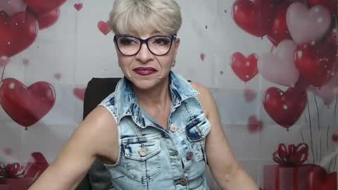 Snapshot of ellabonito chatting on 10, 5, 2026 EllaBonito online show from 10, 5, 2026