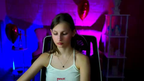 Snapshot of ellahorton chatting on 5, 3, 2025 Ella online show from 5, 3, 2025