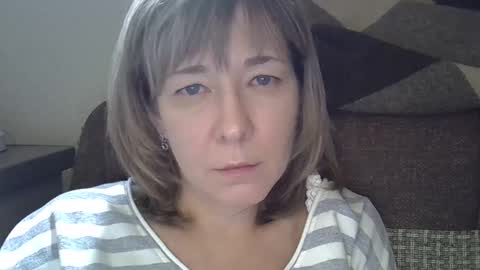 Snapshot of ellajohnsonx chatting on 2, 3, 2025 ellajohnsonx online show from 2, 3, 2025