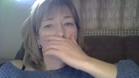 Snapshot of ellajohnsonx chatting on 12, 3, 2025 ellajohnsonx online show from 12, 3, 2025