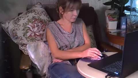 Snapshot of ellajohnsonx chatting on 14, 11, 2025 ellajohnsonx online show from 14, 11, 2025