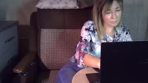 Snapshot of ellajohnsonx chatting on 29, 11, 2025 ellajohnsonx online show from 29, 11, 2025