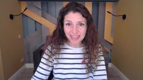 EllaLongs online show from 28, 11, 2025