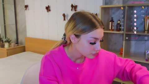 Snapshot of ellamilla chatting on 30, 12, 2024 ellamilla online show from 30, 12, 2024