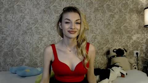Snapshot of ellamilla chatting on 4, 11, 2025 ellamilla online show from 4, 11, 2025