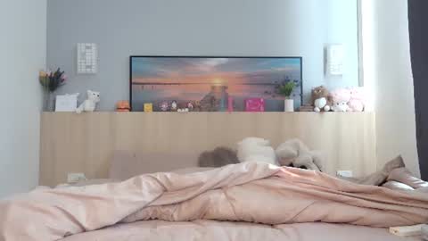 Ella Mira online show from 3, 8, 2026
