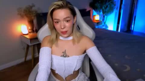 Ella online show from 14, 1, 2026